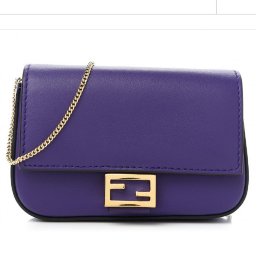 FENDI
Vitello Century Opaco Nano Baguette Charm Purple Rain